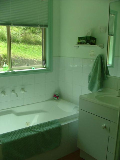 Peacehaven Country Cottages & Farmstay - Broome Tourism 3