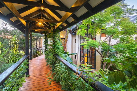 Pearl River Houses - Broome Tourism 0