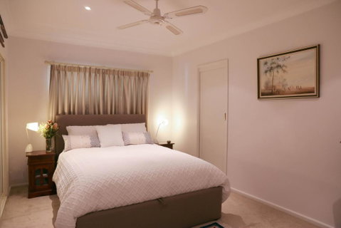 Pelican Beach House Narrawallee - Broome Tourism 1