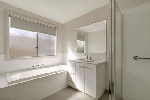 Pelican House - Broome Tourism 3