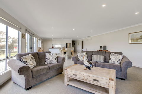 Pelican House - Broome Tourism 1