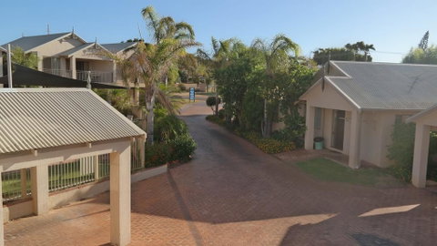 Pelican Shore Villas Kalbarri - Broome Tourism 0