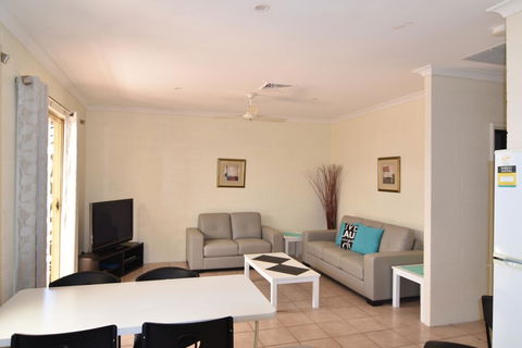 Pelican's Nest - Broome Tourism 2