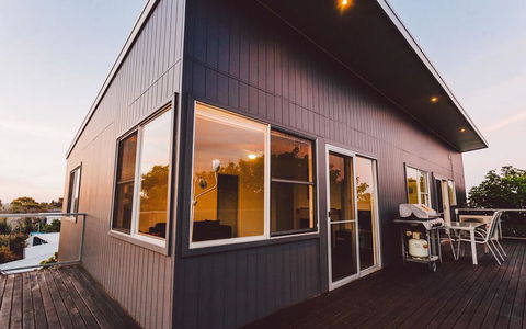 Point Lonsdale Holiday Apartments - Broome Tourism 1
