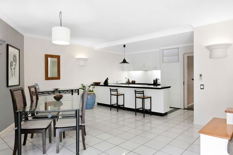 Poolside Apt In Alamanda Beachfront Resort 74 - Broome Tourism 3