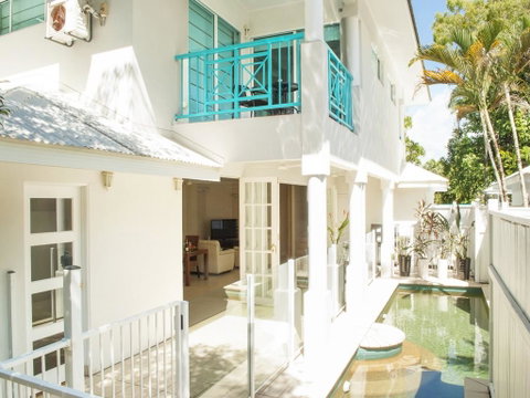 Port Douglas Paradise - Beach Villa - Broome Tourism 3