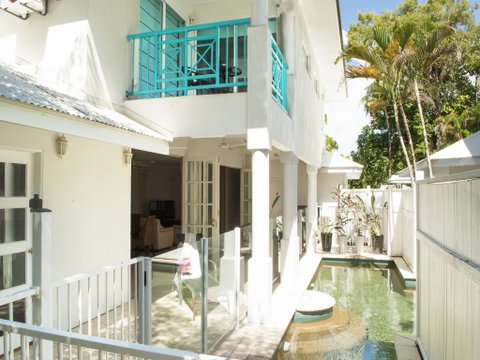 Port Douglas Paradise - Beach Villa - Broome Tourism 1