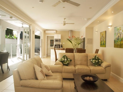 Port Douglas Paradise - Beach Villa - Broome Tourism 2