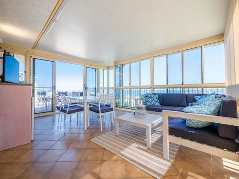 Portside Unit 8, 18 Queen Street - Broome Tourism 0