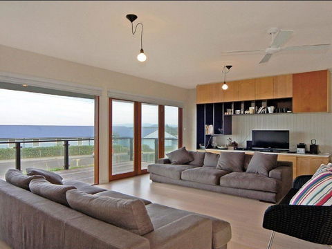 Prime Position - Across From Seven Mile Beach - Broome Tourism 1