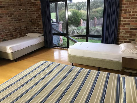 Prom Coast Holiday Lodge - Broome Tourism 1
