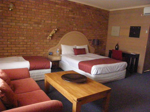 Quality Inn Colonial - Broome Tourism 3