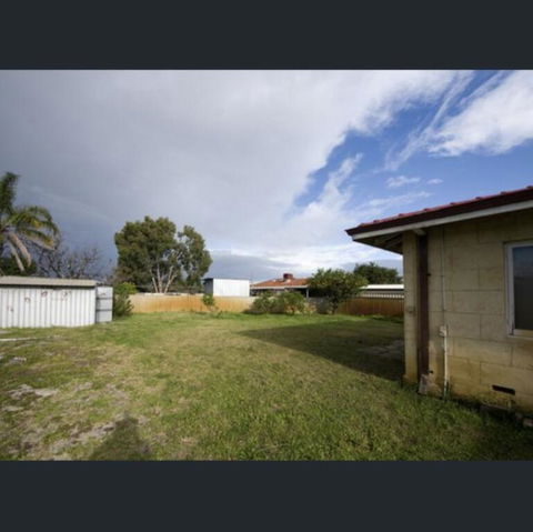 Queens Park Home - Broome Tourism 0