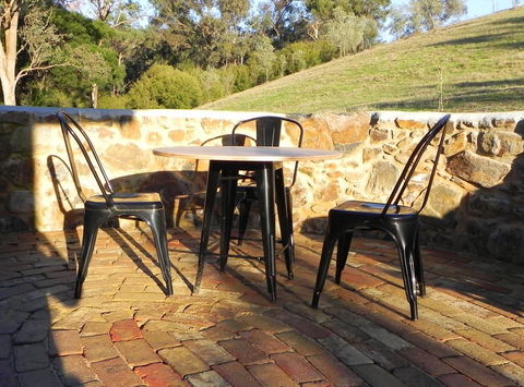 Queenstown Retreat B&B - Broome Tourism 3