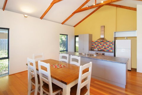 Quiet Cottage - Broome Tourism 1