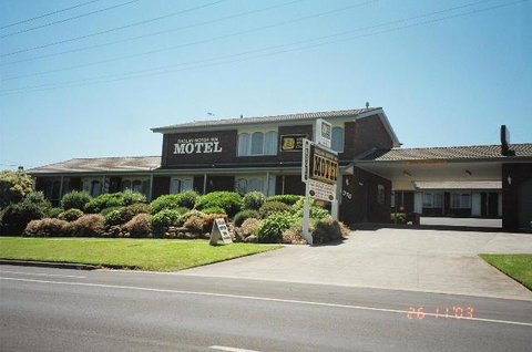 Raglan Motor Inn - Broome Tourism 1