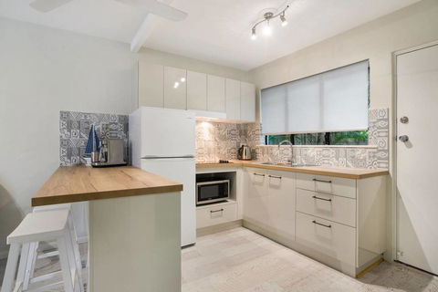 Rare! Modern Unit With Private Fenced Garden Close To The Beach PC3 - Broome Tourism 2