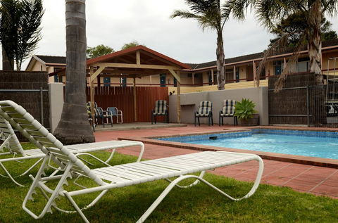 Red Carpet Motel - Broome Tourism 1