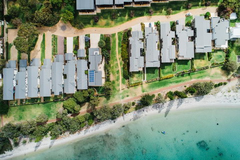 Regency Beach Club - Broome Tourism 0