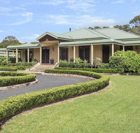 Reign Manor - large group accommodation - Broome Tourism