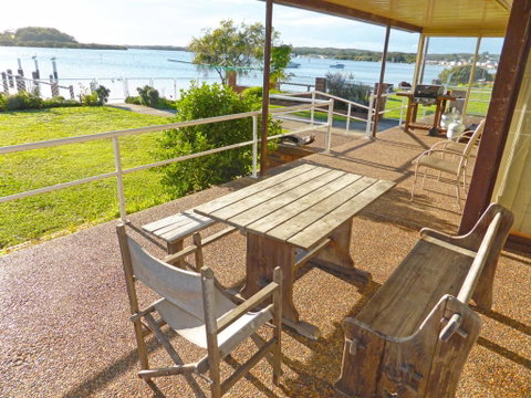 Riverside Delight @ Greenwell Point - Broome Tourism 3