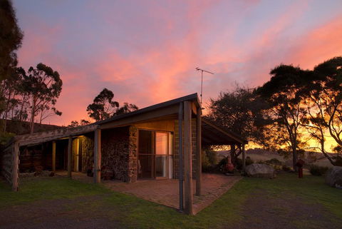 Rockbank Retreat - Broome Tourism 0
