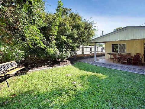 Roderick Street 52, Moffat Beach - Broome Tourism 0