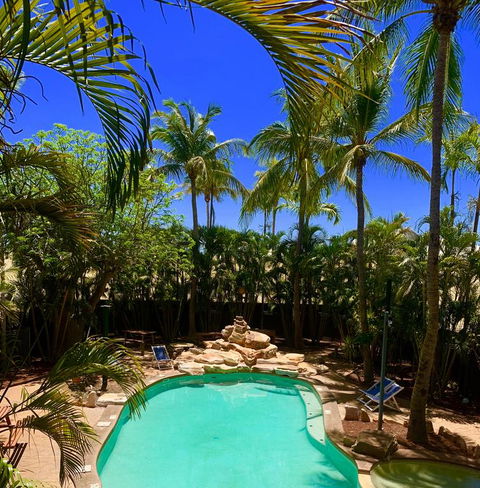 Roey Backpackers And Party Bar - Broome Tourism 3
