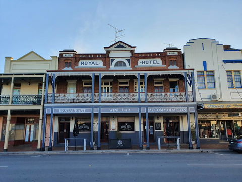 Royal Hotel - Broome Tourism 0