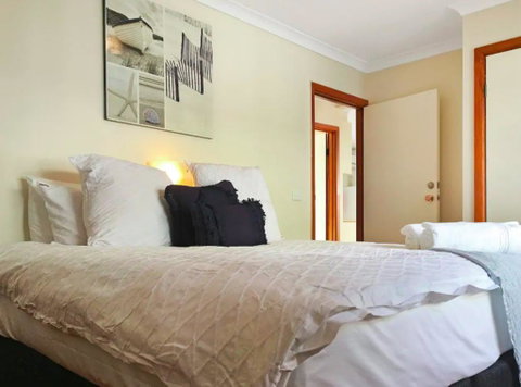 Rye 3 Great Location, Shops, Beach, FREE Wine, Wifi And Netflix - Broome Tourism 0