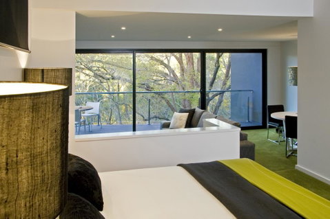 Saltus Luxury Accommodation - Broome Tourism 2