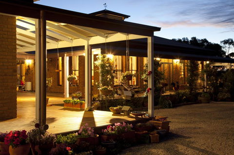 Sanctuary@Waratah - Broome Tourism 3