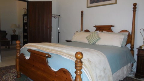 Sandalmere Cottage - Broome Tourism 3