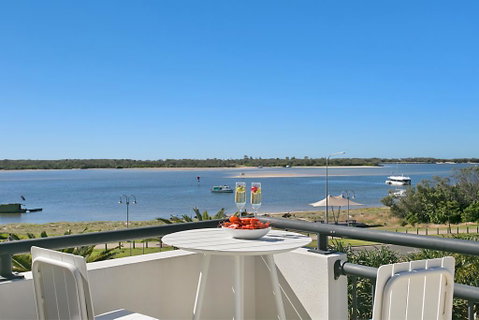 Sandcastles On The Broadwater - Broome Tourism 0