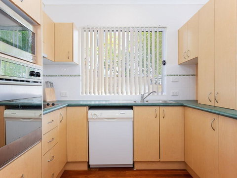 Sandy Point Luxury', 117a Sandy Point Road - Air Con & Foxtel - Broome Tourism 3