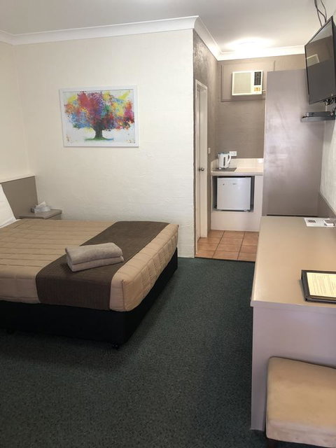 Sapphire City Motor Inn - Broome Tourism 2