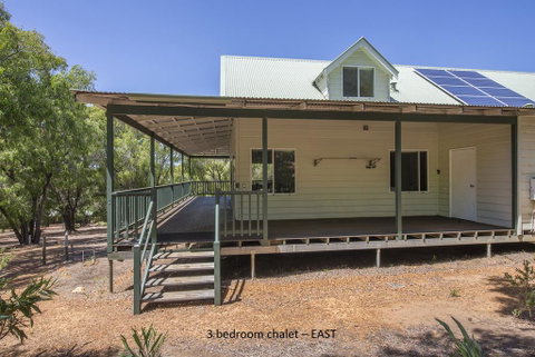 Sea Breeze Chalets Yallingup - Broome Tourism 1