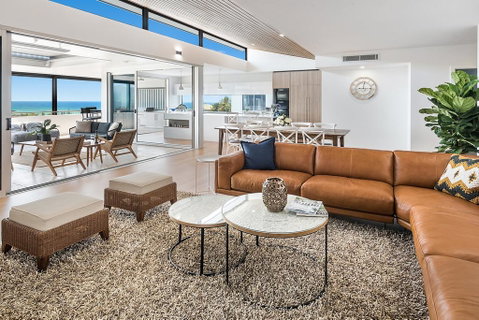 Sea La Vie #2 Luxury Apartment In Coffs Harbour Jetty With Pool, Views And Walking Distance To The Beach! - Broome Tourism 3
