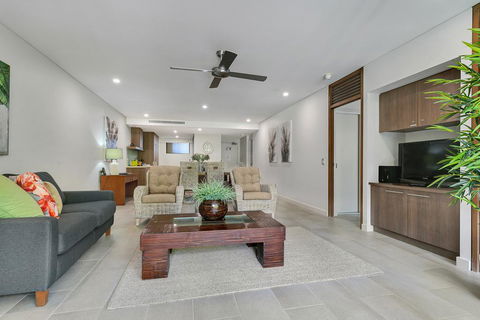 Sea Temple Private Apartments - Broome Tourism 2