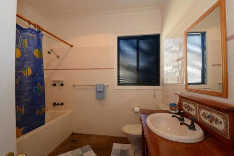 Seahaven Beach House - Shellharbour - Broome Tourism 1