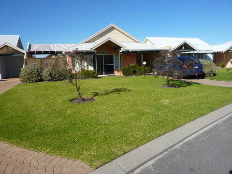 Seaside Villas - Broome Tourism 1