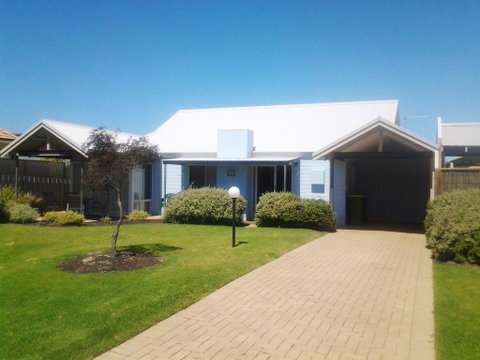 Seaside Villas - Broome Tourism 0