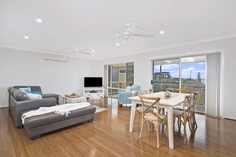 SEAVIEW DREAM - Bonny Hills - Broome Tourism 1