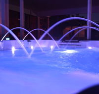 Semaphore Sea Breeze - Family Beach-Heated Pool Holiday - Broome Tourism