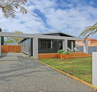 Shady Palms - modern beach house with studio - Broome Tourism
