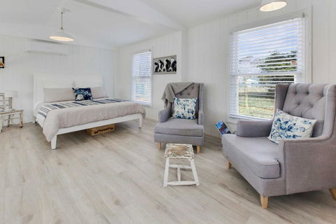 Shearers Cottage - Pet Friendly Holiday Accommodation - Broome Tourism 0