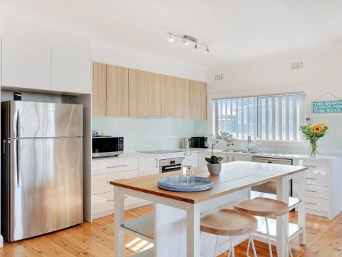 Sienna By The Sea - Spacious Coastal Getaway - Broome Tourism 2