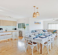 Sienna by the Sea - spacious coastal getaway - Broome Tourism