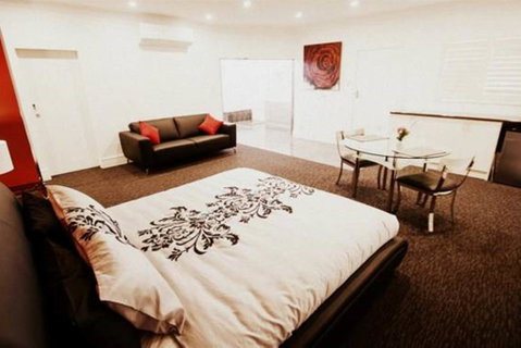 Silver Haven Motor Inn - Broome Tourism 2