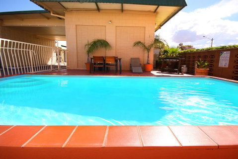 Silver Haven Motor Inn - Broome Tourism 0